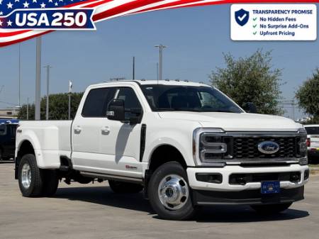 2026 Ford Super Duty F-350 DRW Platinum