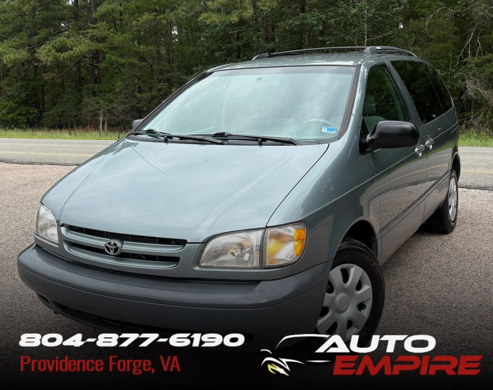 1999 Toyota Sienna CE