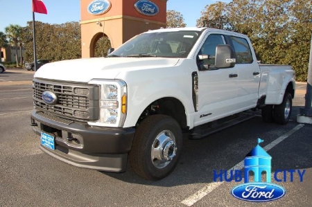 2026 Ford Super Duty F-350 DRW XL