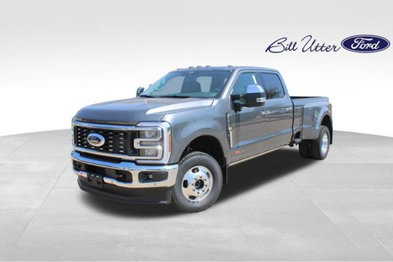 2026 Ford Super Duty F-350 DRW LARIAT