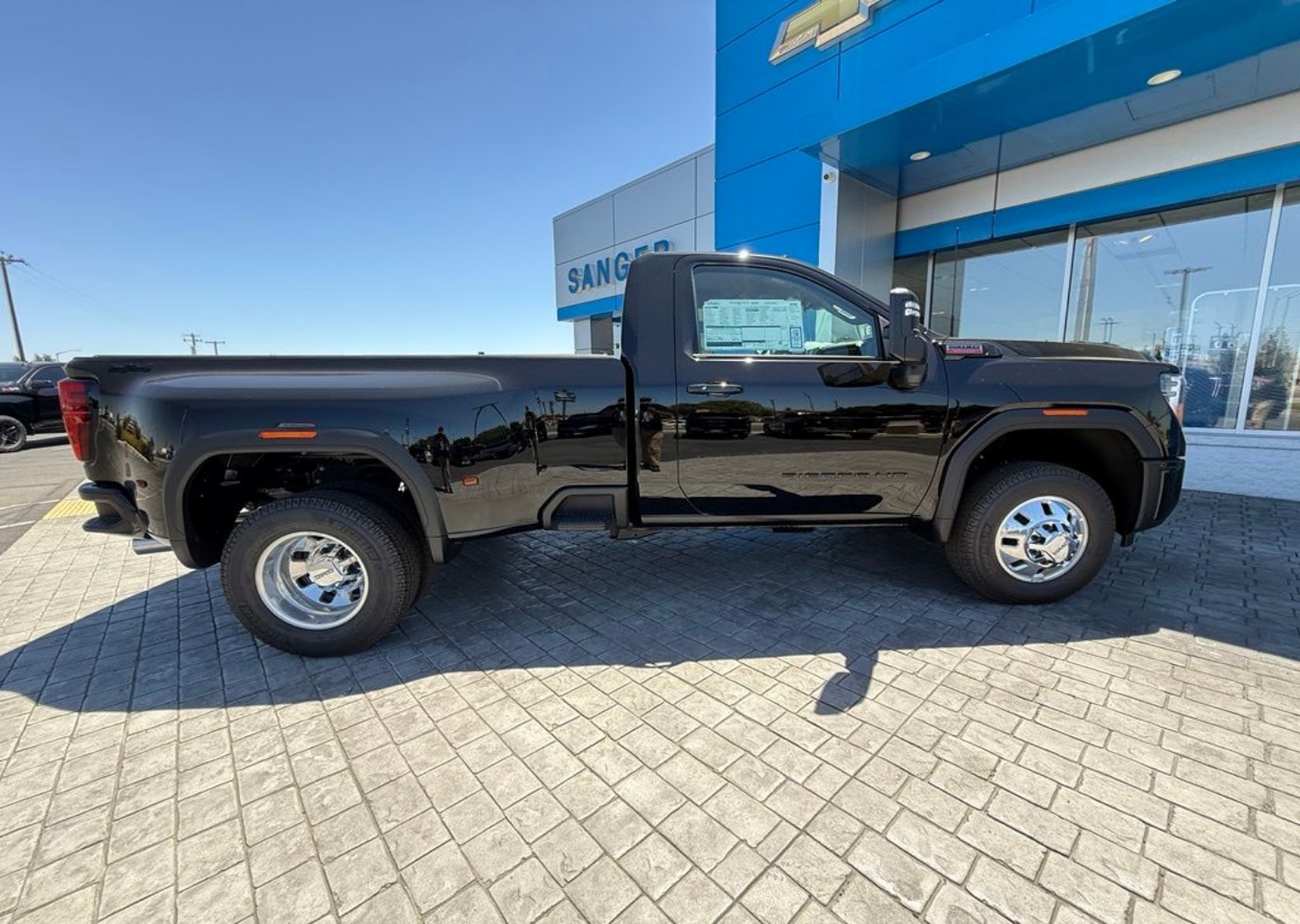 2026 GMC Sierra 3500HD SLE - Photo 13
