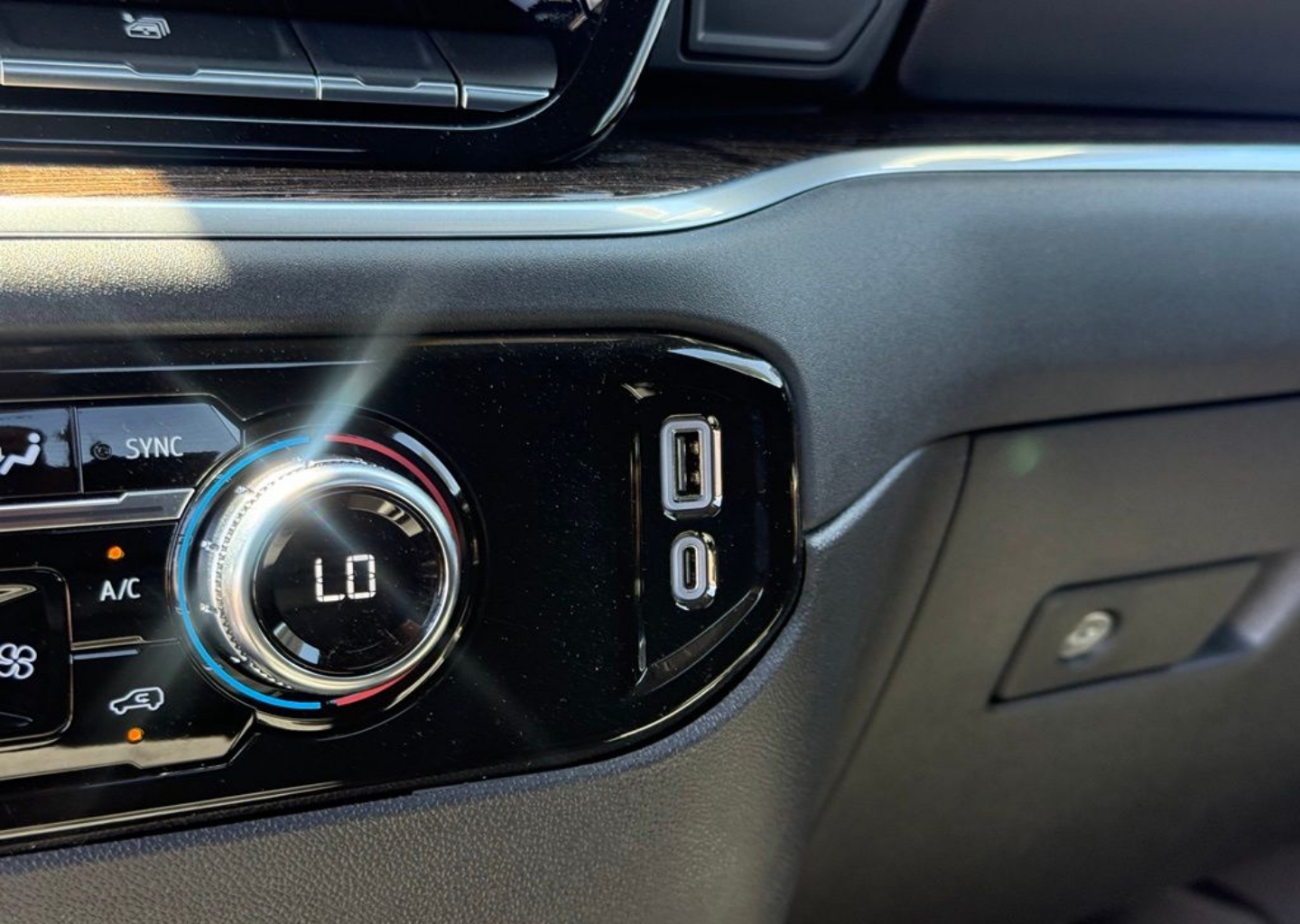 2026 GMC Sierra 3500HD SLE - Photo 26