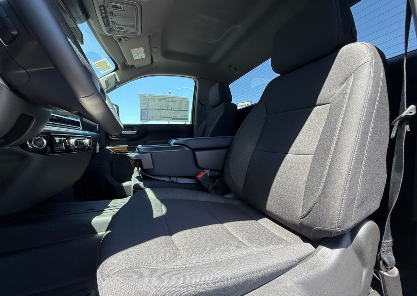 2026 GMC Sierra 3500HD SLE - Photo 30
