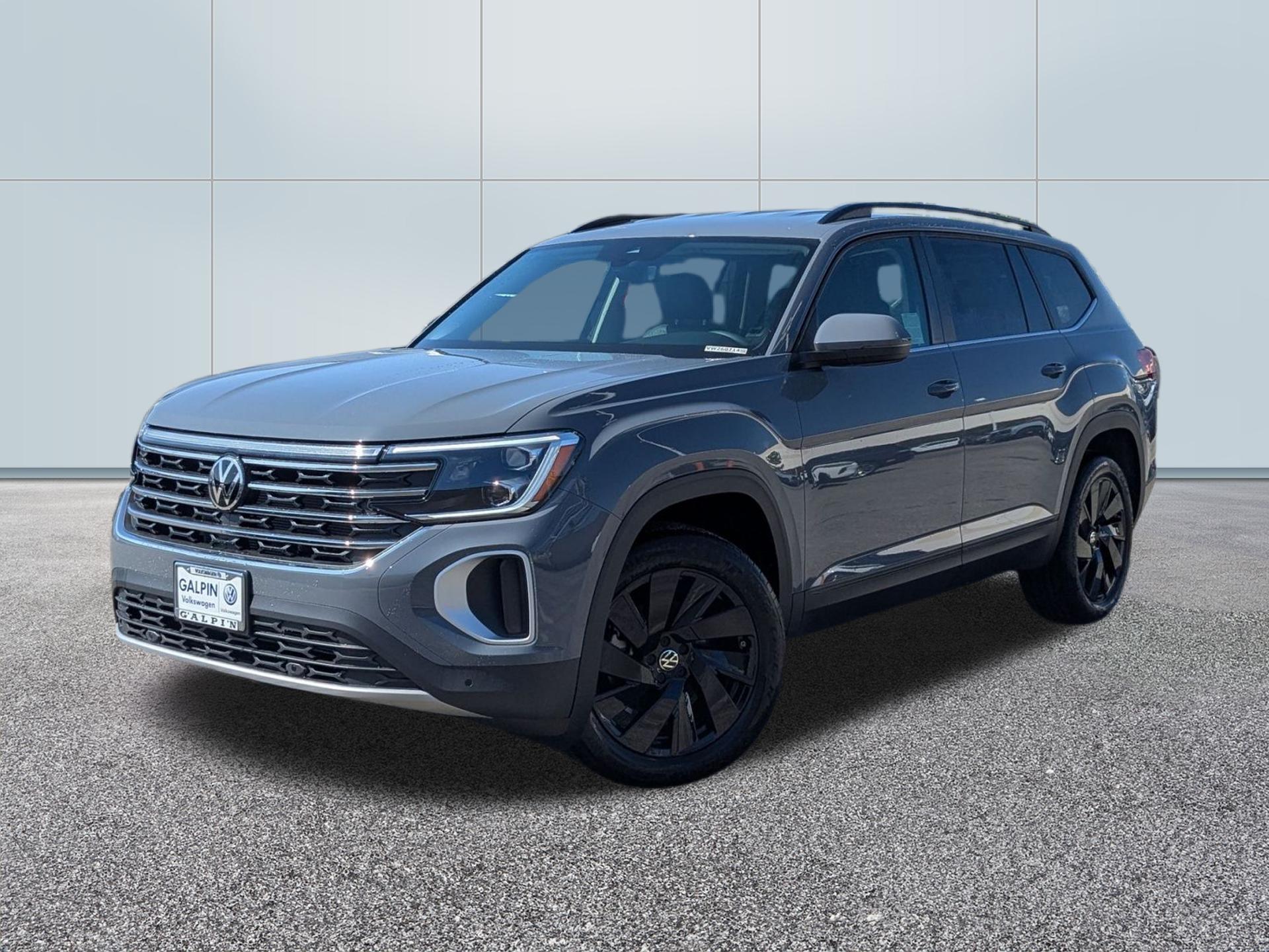 New 2026 Volkswagen Atlas SE w/Technology