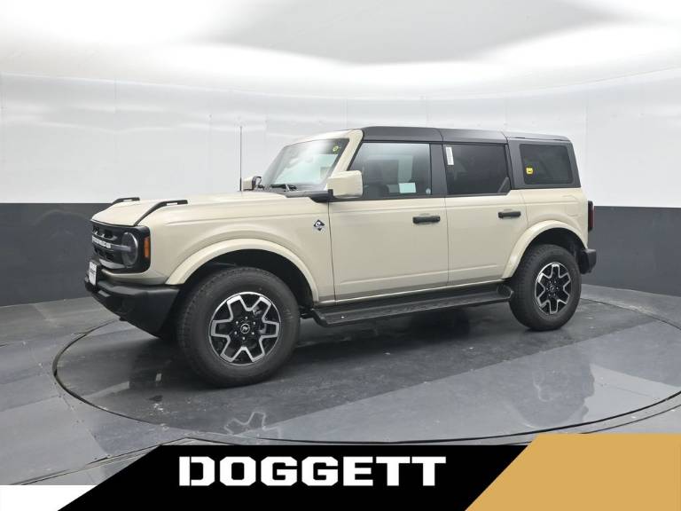 2026 Ford Bronco Outer Banks