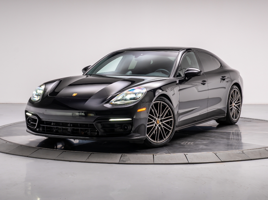 2023 Porsche Panamera Platinum Edition
