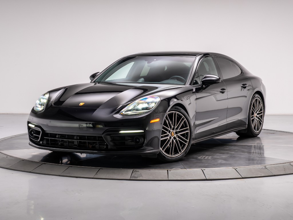 2023 Porsche Panamera Platinum Edition