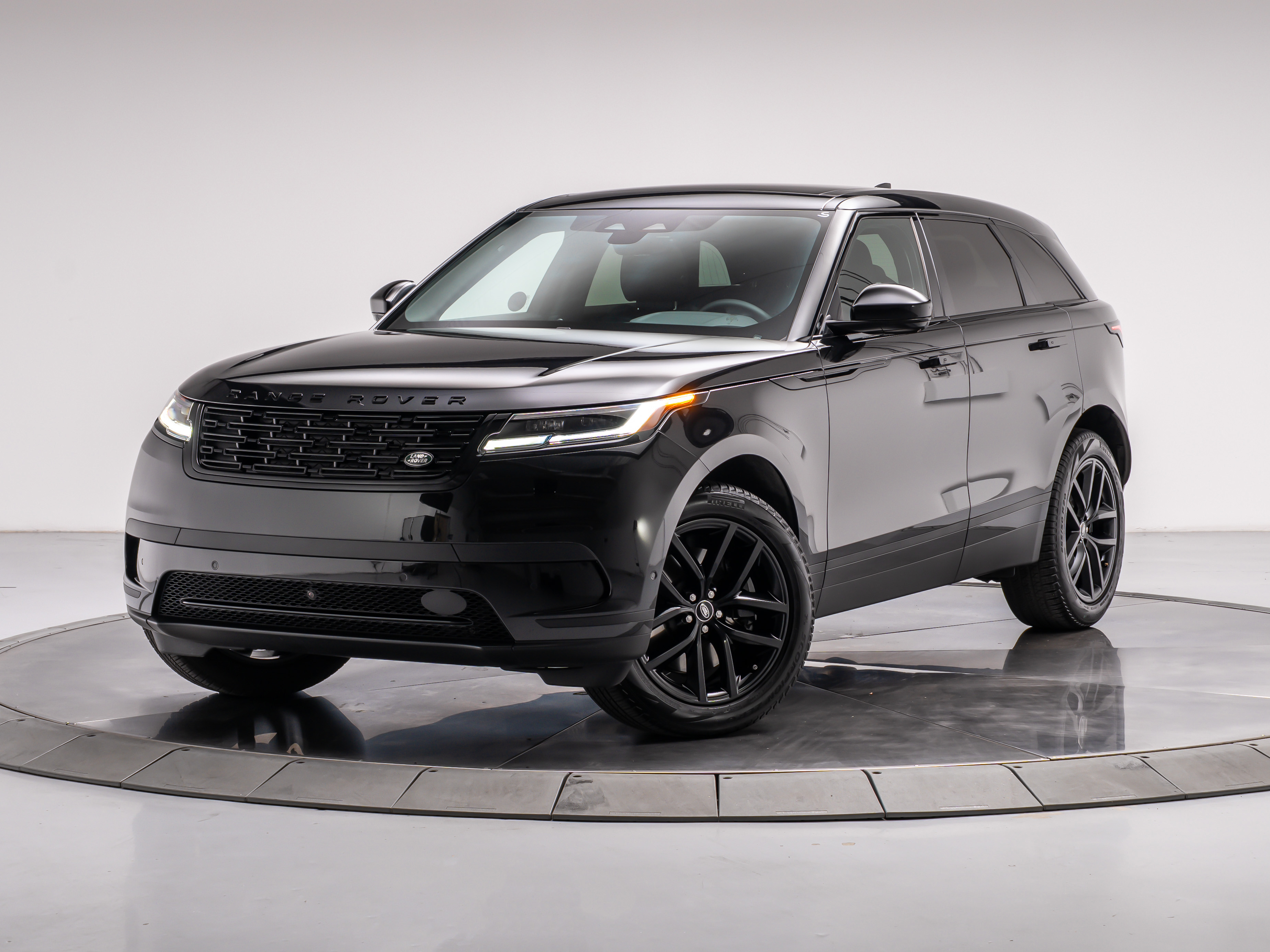 2026 Land Rover Range Rover Velar
