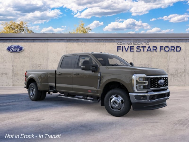 2026 Ford Super Duty F-350 DRW LARIAT