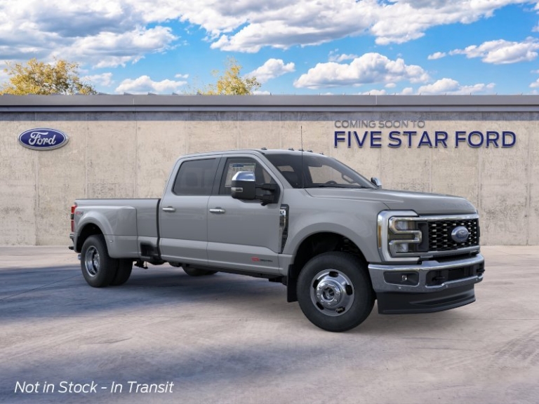 2026 Ford Super Duty F-350 DRW LARIAT