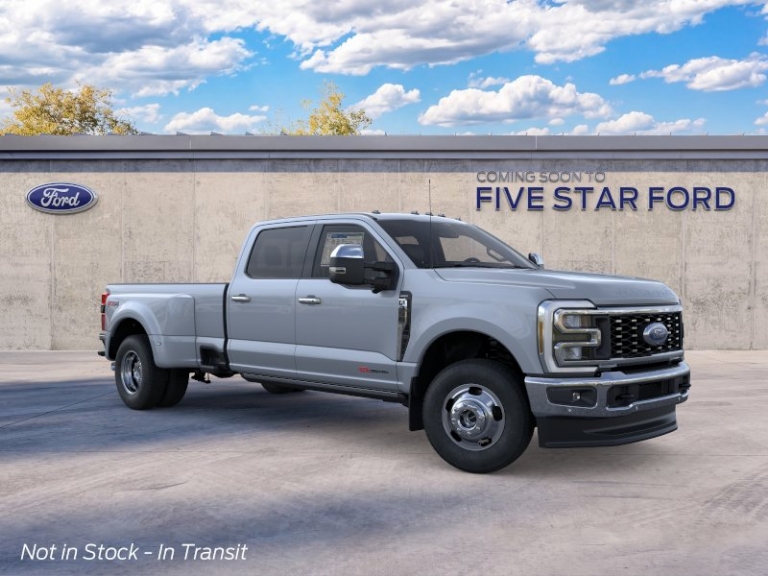 2026 Ford Super Duty F-350 DRW LARIAT
