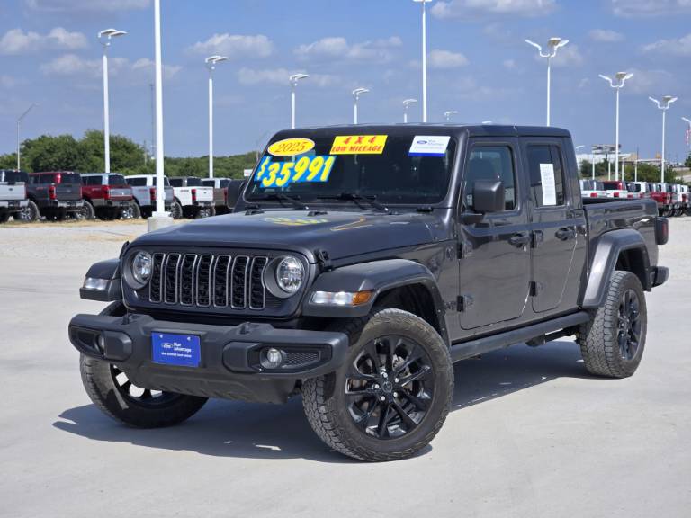 2025 Jeep Gladiator Nighthawk