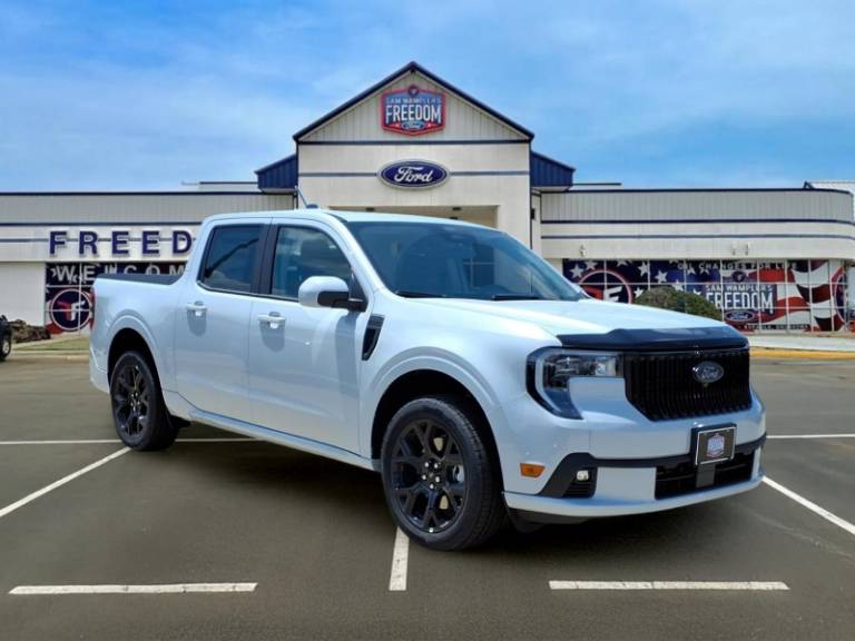 2026 Ford Maverick Lobo Standard