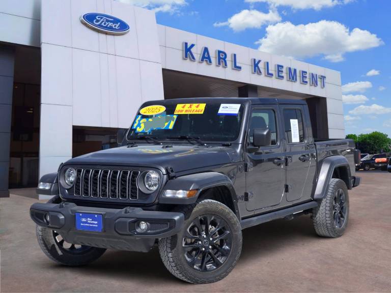 2025 Jeep Gladiator Nighthawk