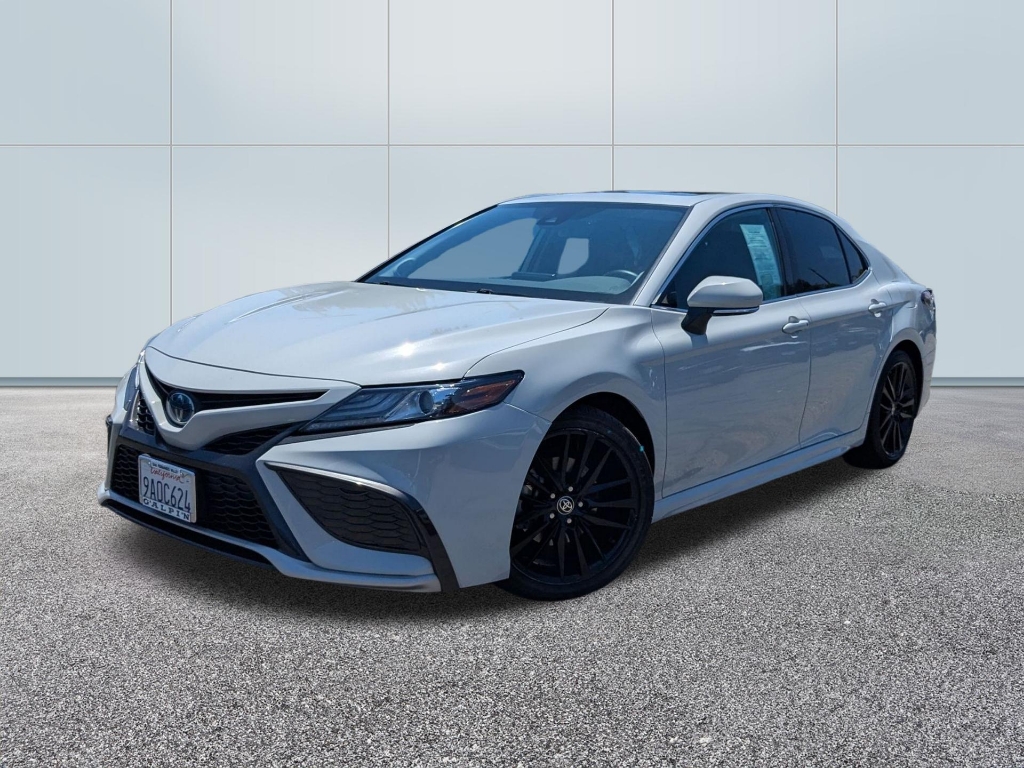 2022 Toyota Camry XSE Hybrid