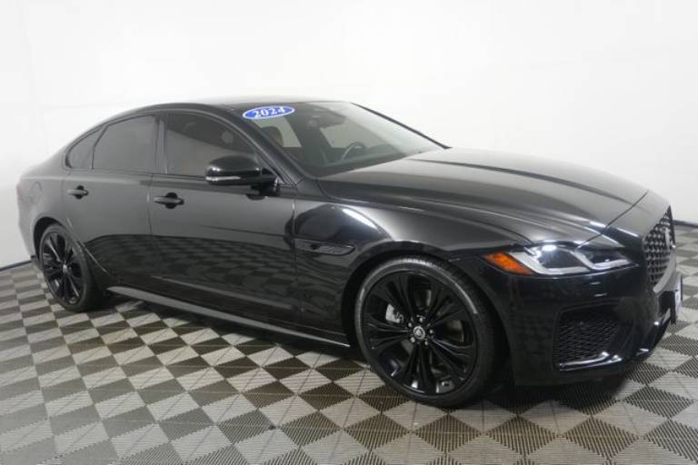 2024 Jaguar XF R-Dynamic SE