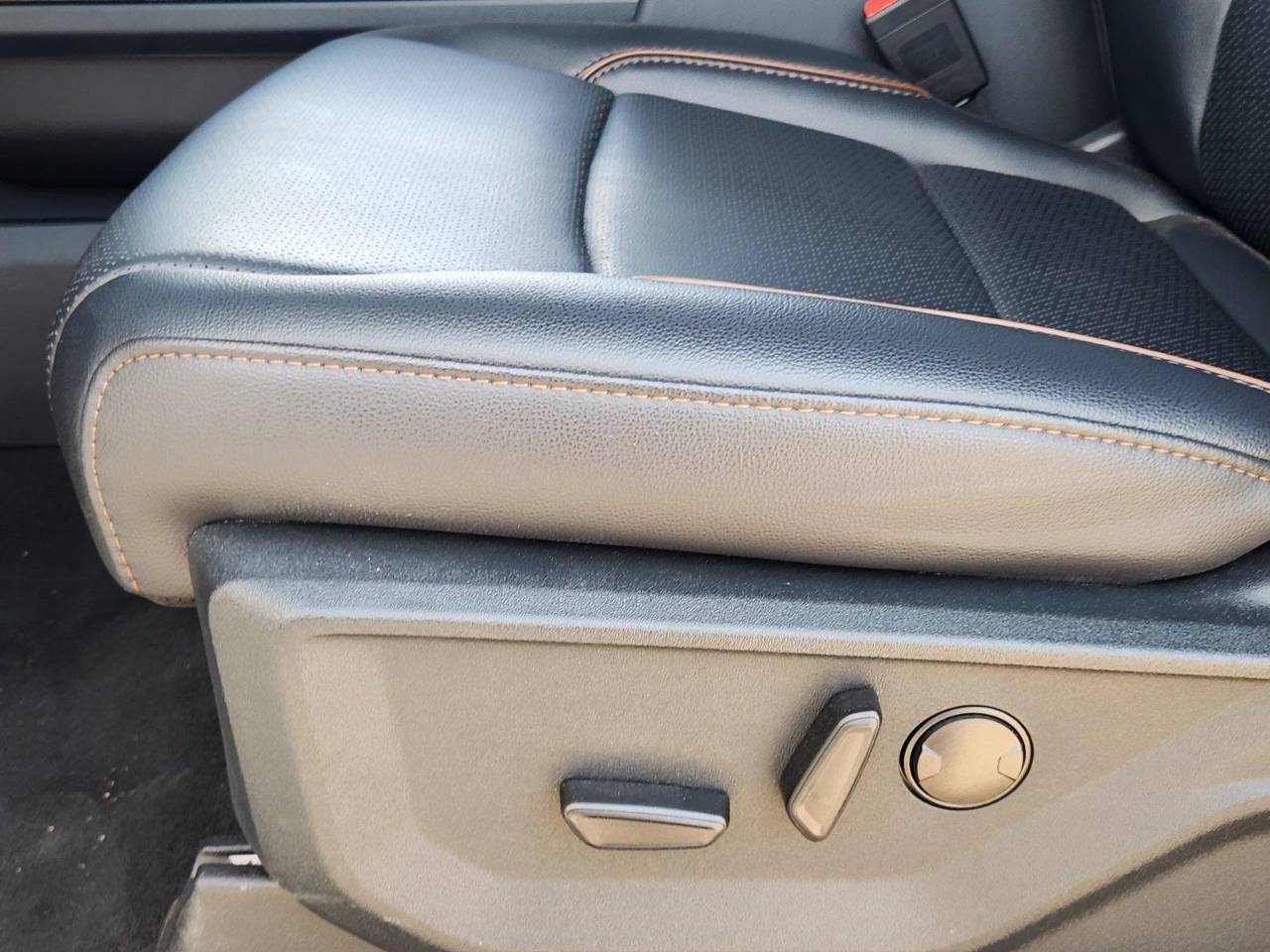 2025 Ford F-250 Super Duty Lariat - Photo 18
