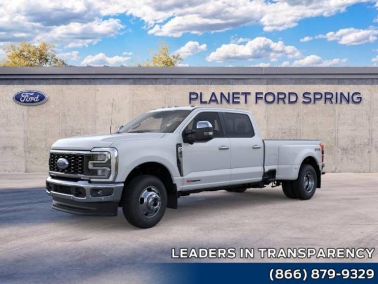 2026 Ford Super Duty F-350 DRW LARIAT 4WD Crew Cab 8' Box