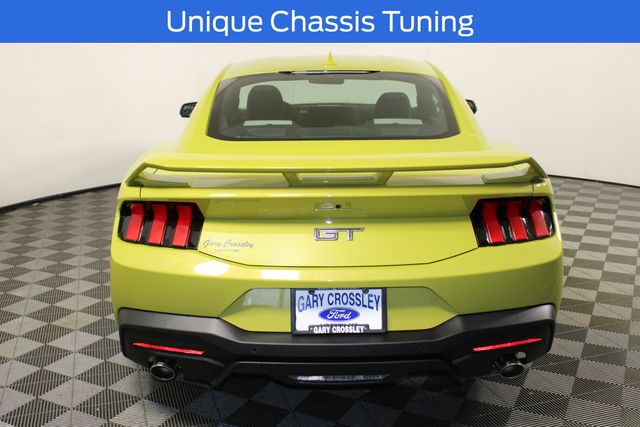 2025 Ford Mustang GT Fastback - Photo 11