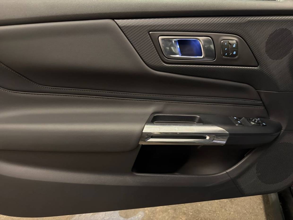 2025 Ford Mustang EcoBoost Premium Fastback - Photo 27