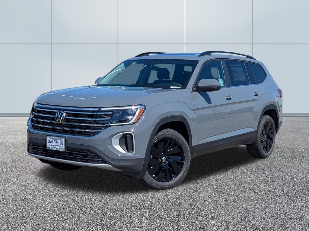 2026 Volkswagen Atlas SE w/Technology