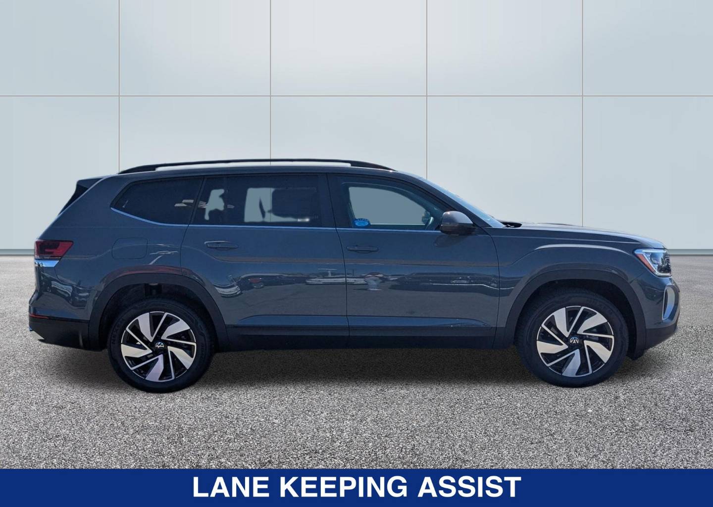 2026 Volkswagen Atlas SE w/Tech - Photo 6