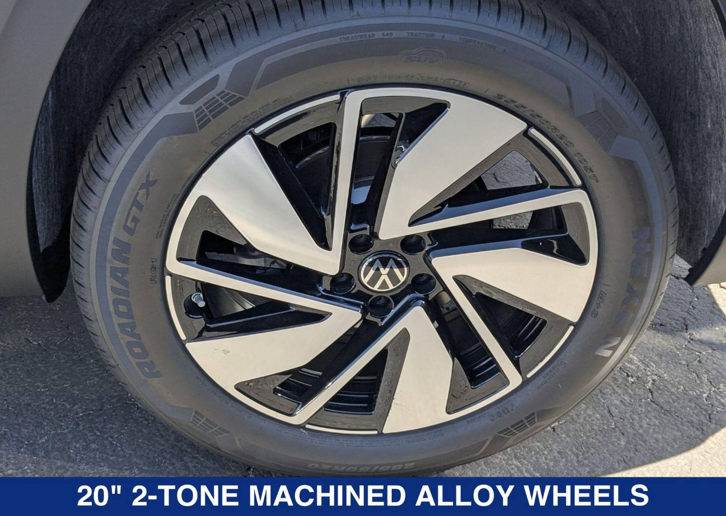 2026 Volkswagen Atlas SE w/Tech - Photo 9