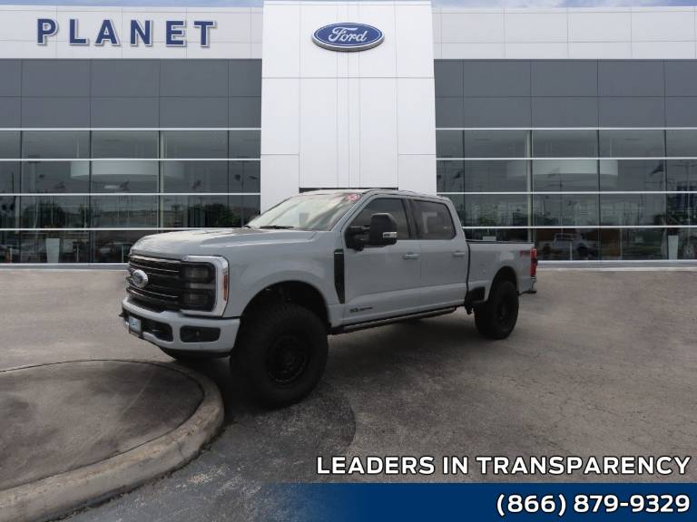 2026 Ford Super Duty F-250 SRW Platinum 4WD Crew Cab 6.75' Box (RAD)(FCTP)