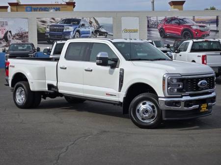 2026 Ford Super Duty F-350 DRW LARIAT