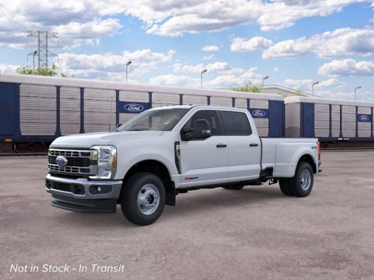 2026 Ford Super Duty F-350 DRW XLT