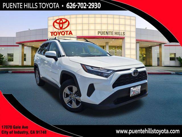 2025 Toyota RAV4 Hybrid XLE