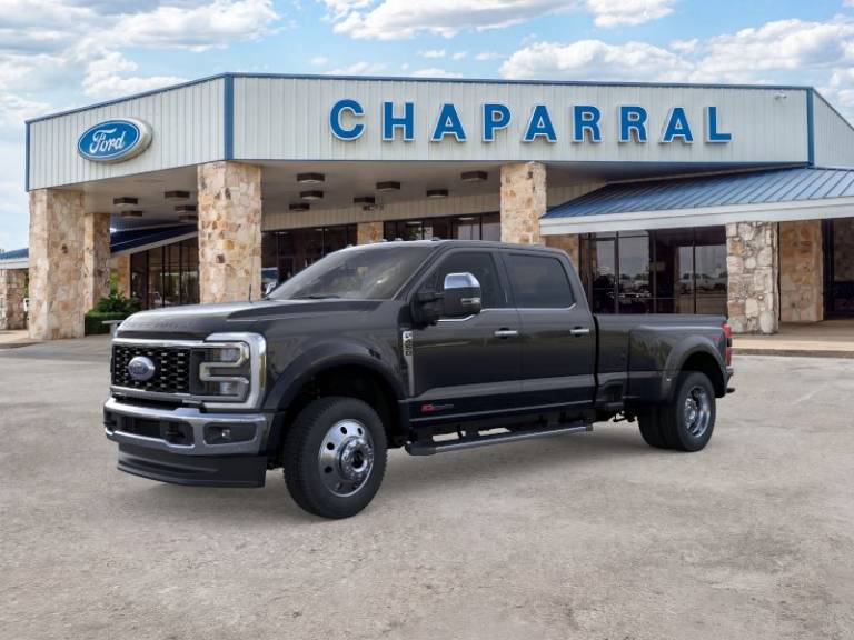 2026 Ford Super Duty F-450 DRW LARIAT