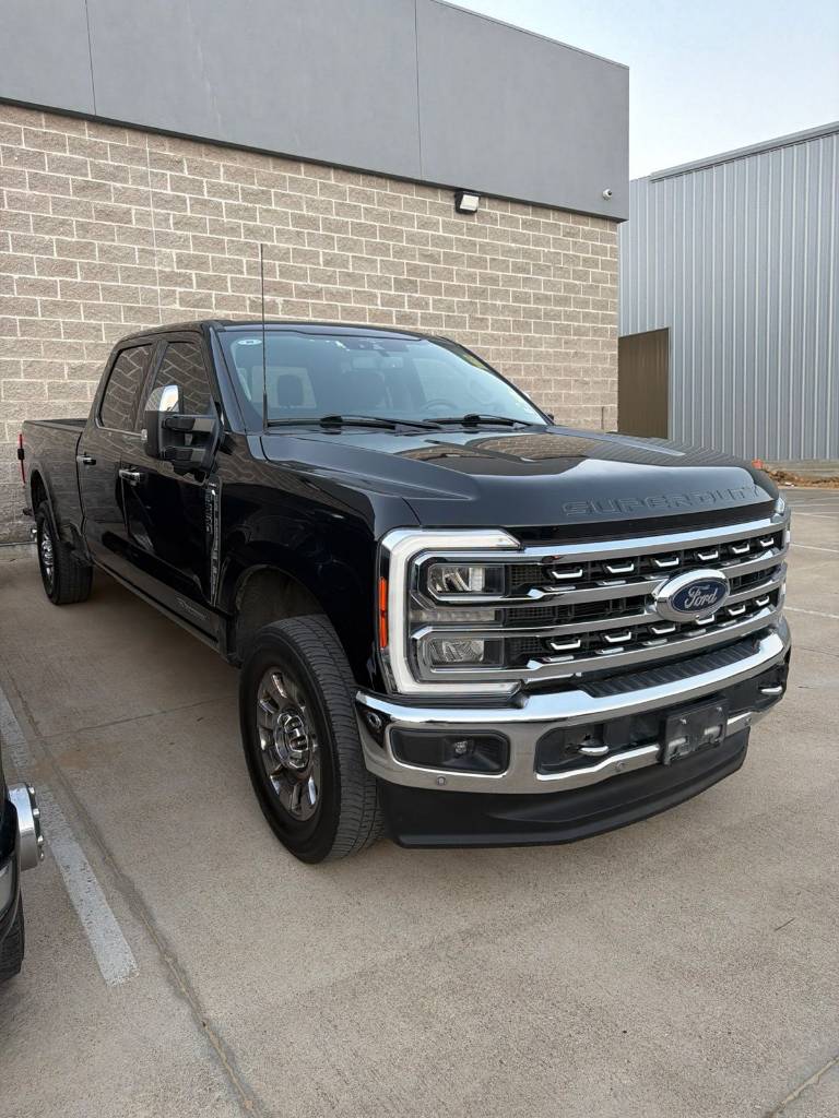 2023 Ford F-350SD LARIAT