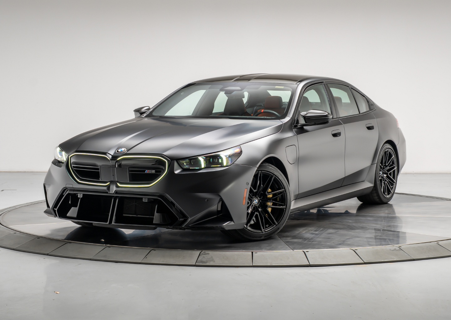2025 BMW M5