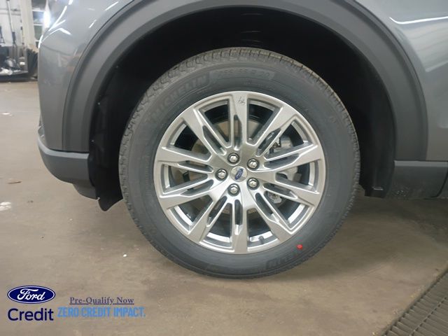 2026 Ford Explorer Active - Photo 6