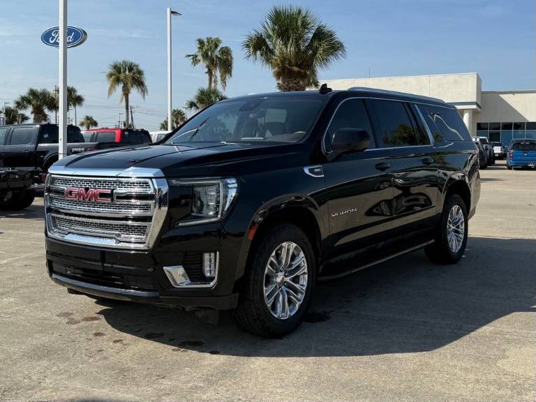 2023 GMC Yukon XL SLE