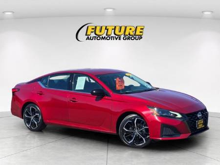 2024 Nissan Altima 2.5 SR
