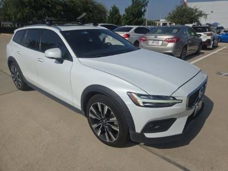 2021 Volvo V60 Cross Country T5