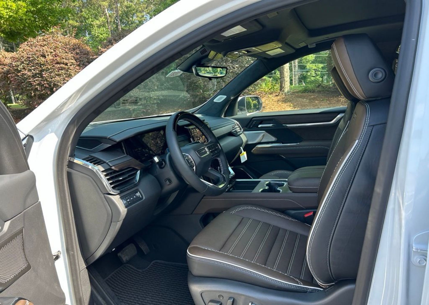 2026 GMC Acadia Denali Ultimate - Photo 103