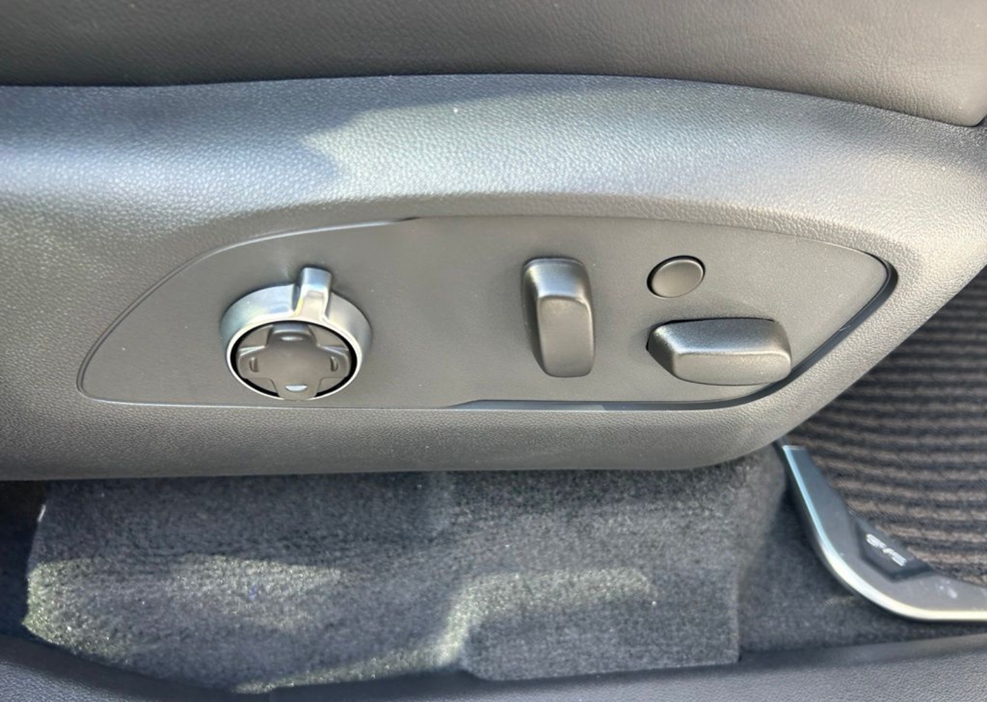 2026 GMC Acadia Denali Ultimate - Photo 120