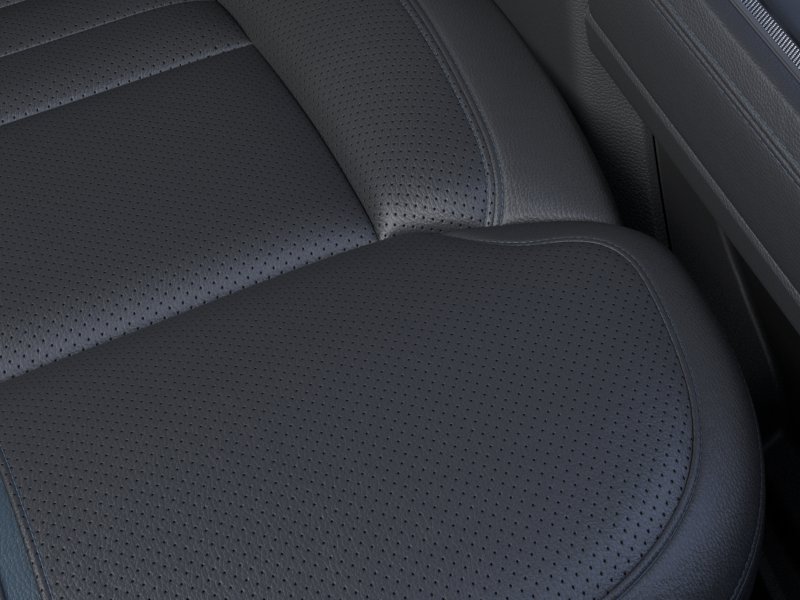 2026 Ford F-250 Super Duty Platinum - Photo 16