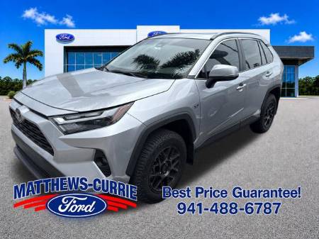 2025 Toyota RAV4 XLE