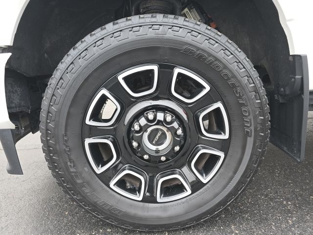 2025 Ford F-250 Super Duty Platinum - Photo 11