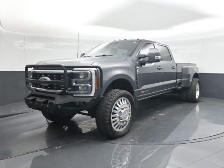 2023 Ford Super Duty F-350 DRW LARIAT