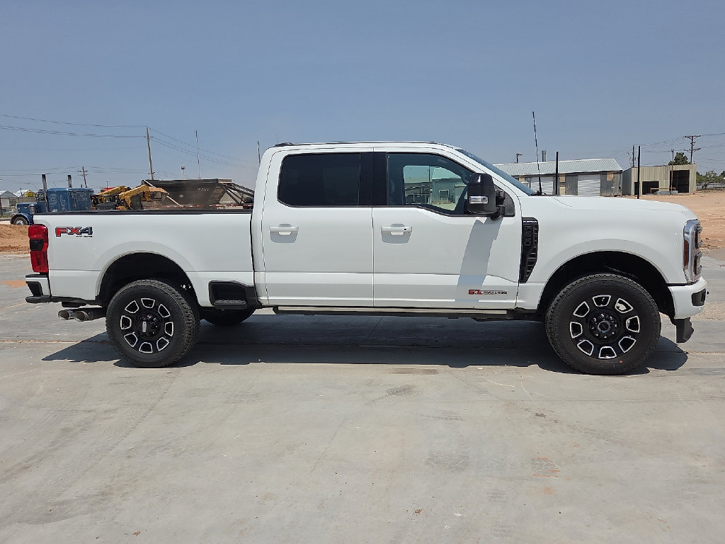 2026 Ford F-250 Super Duty Platinum - Photo 6