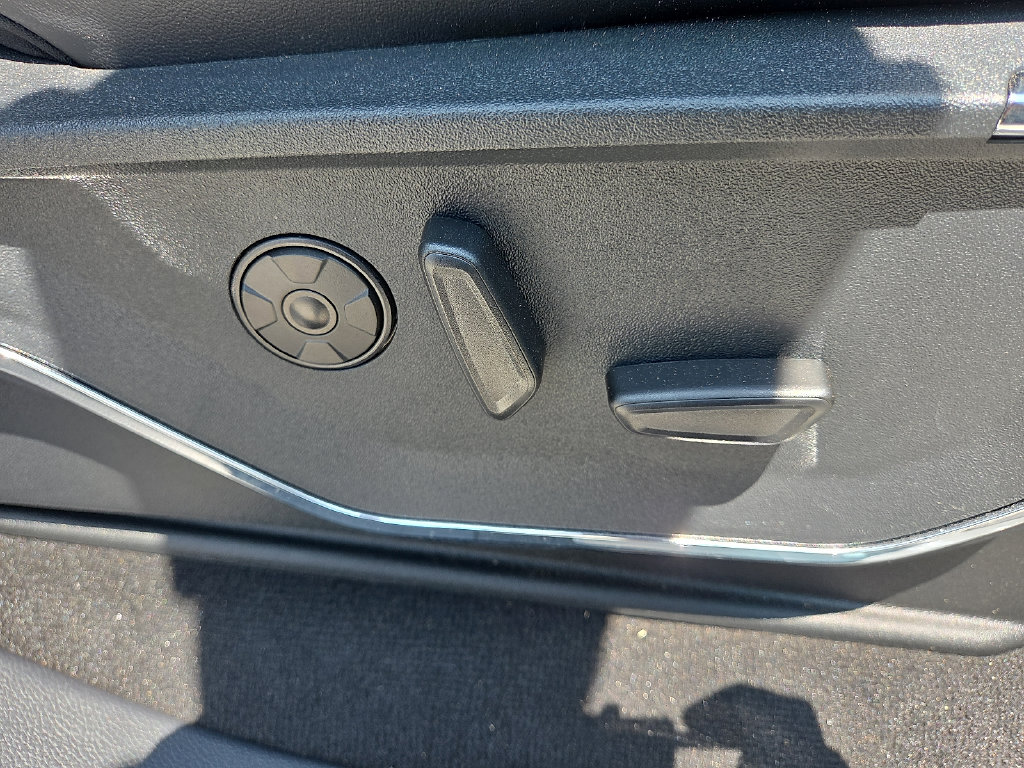 2026 Ford F-250 Super Duty Platinum - Photo 13