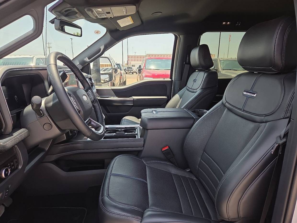 2026 Ford F-250 Super Duty Platinum - Photo 23