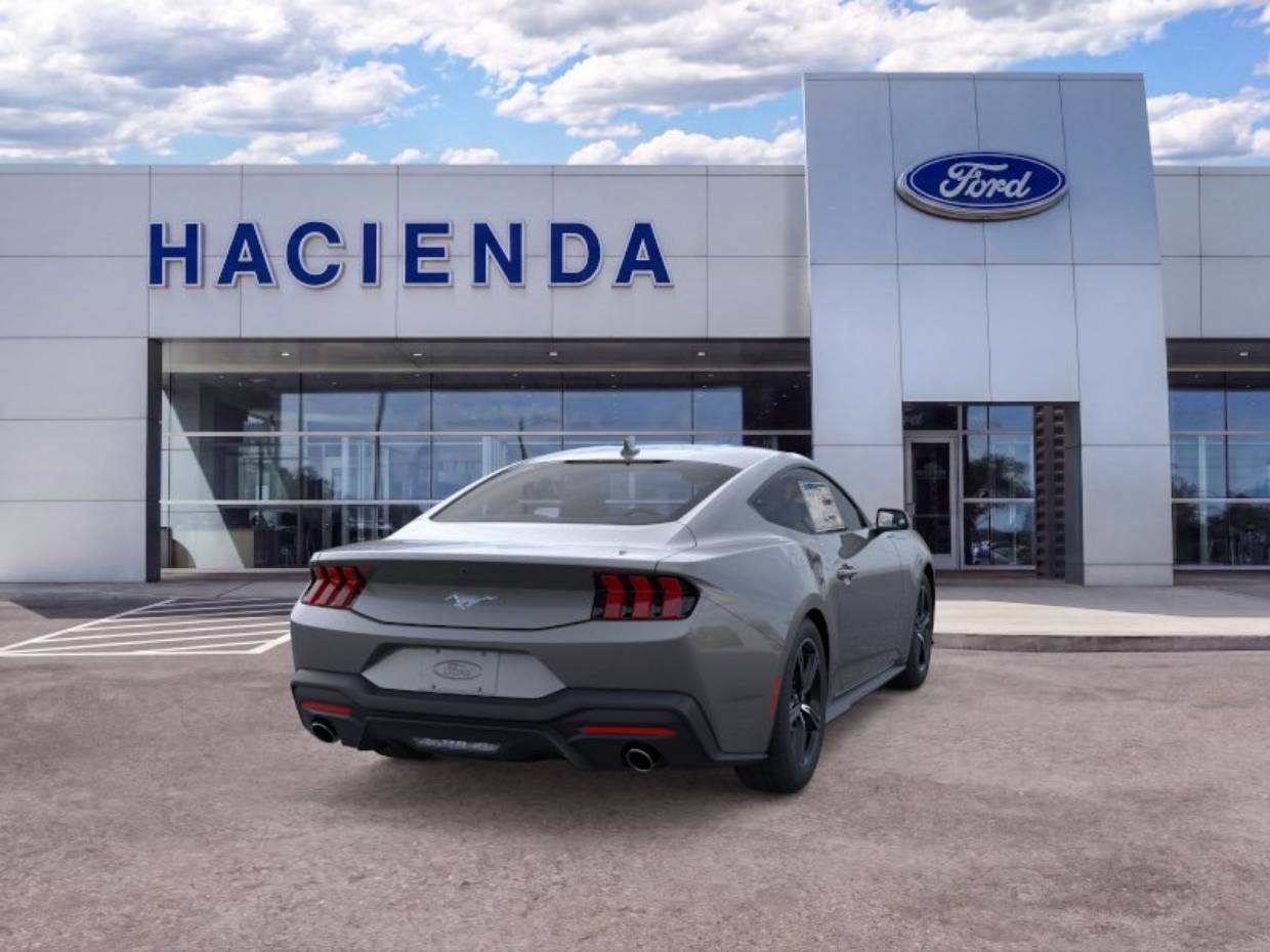 2025 Ford Mustang EcoBoost Fastback - Photo 8
