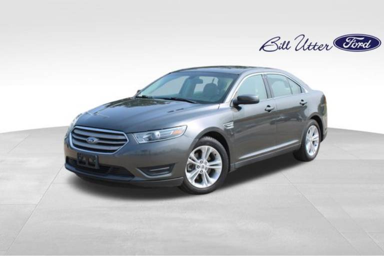 2016 Ford Taurus SEL
