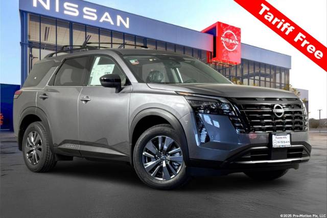 2026 Nissan Pathfinder SV